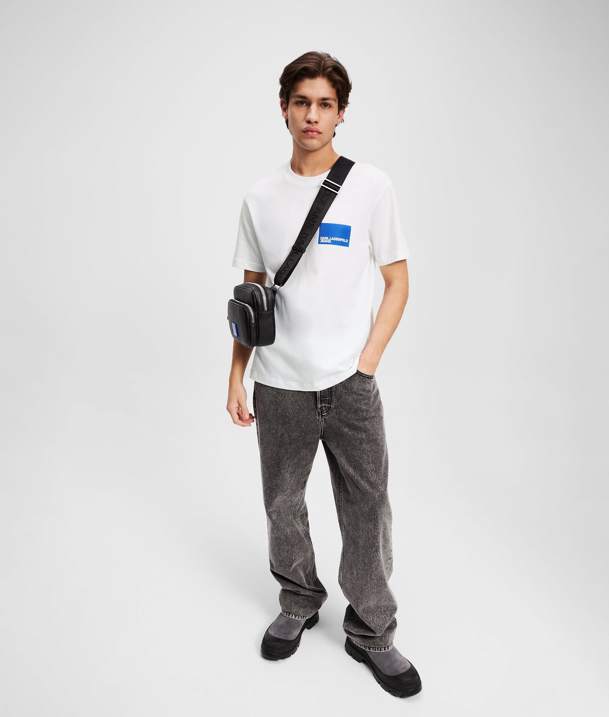 Box logo T-shirt