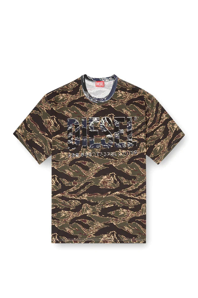 Camo T-shirt with camo logo